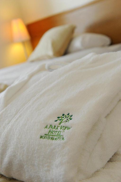 A Park View Hotel 울버햄프턴 객실 사진