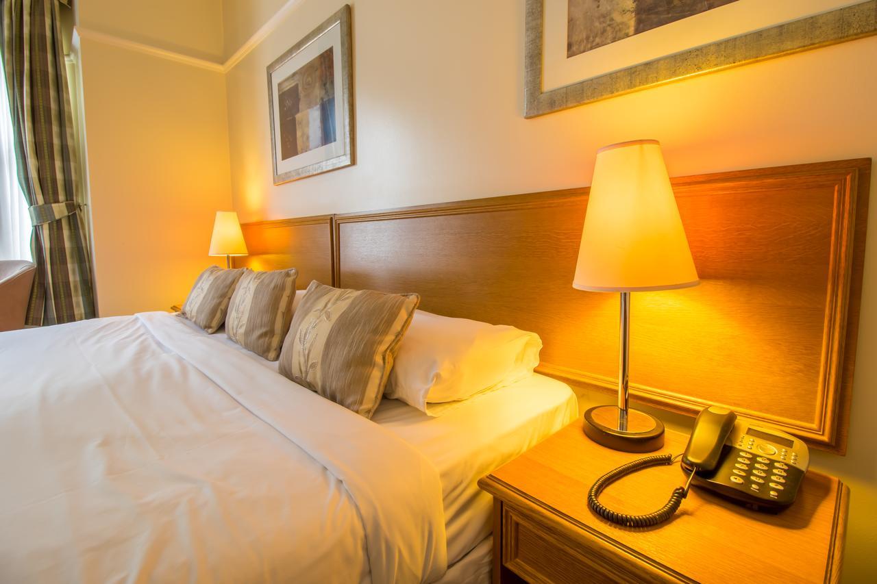 A Park View Hotel 울버햄프턴 외부 사진